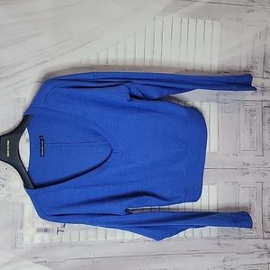 Abercrombie and fitch blue v neck crop sweater